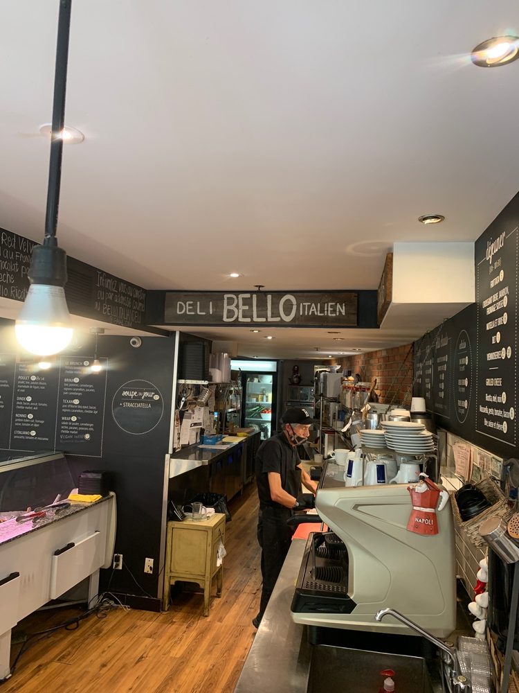 Bello Deli 363 Place d'Youville, Montréal