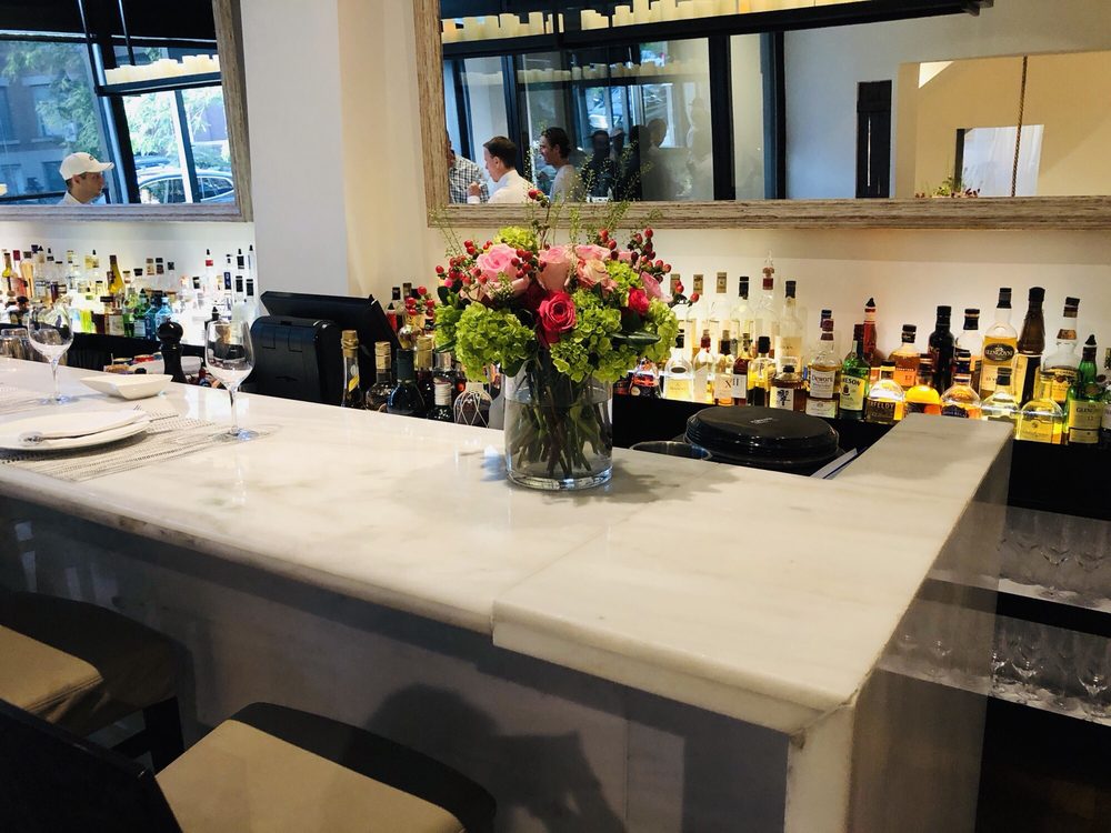 Estiatorio Milos – Montreal 5357 Park Ave, Montreal