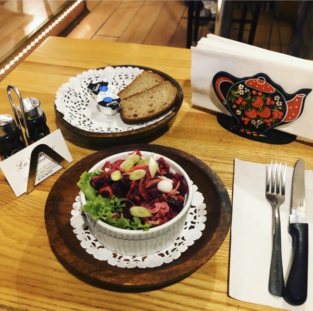 La Caverne 5184 Côte-des-Neiges Rd, Montreal