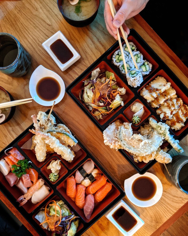 Tokyo Sushi 751 The Queensway, Etobicoke