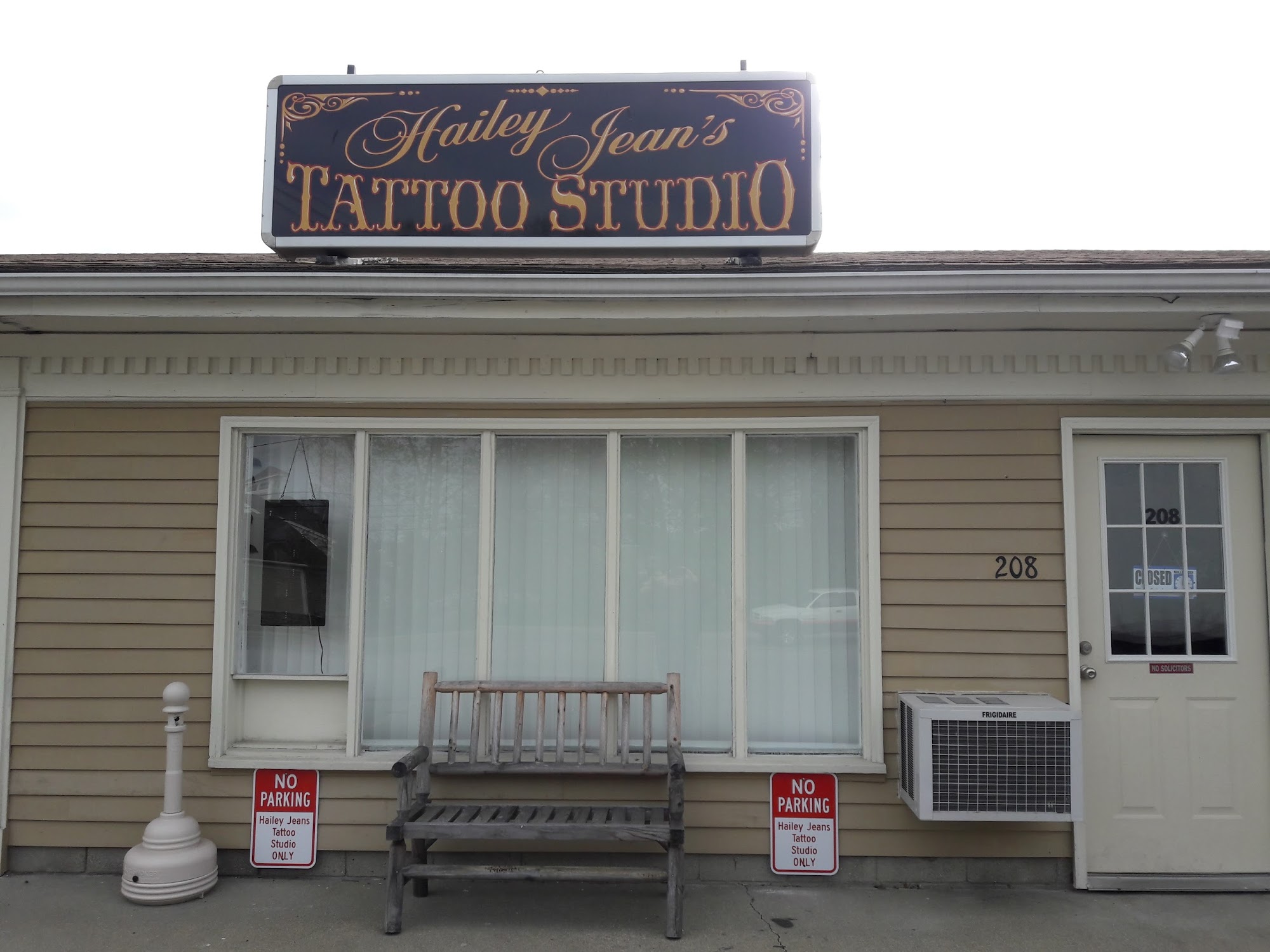 Hailey Jean's Tattoo Studio
