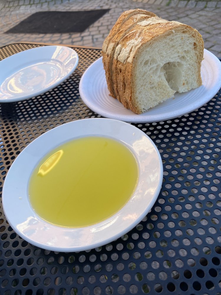 Costantino's Venda Bar & Ristorante 265 Atwells Ave, Providence