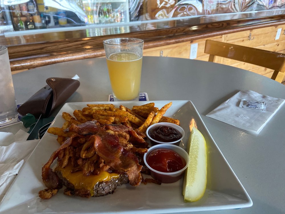 Elmhurst Pub 670 Smith St #1, Providence