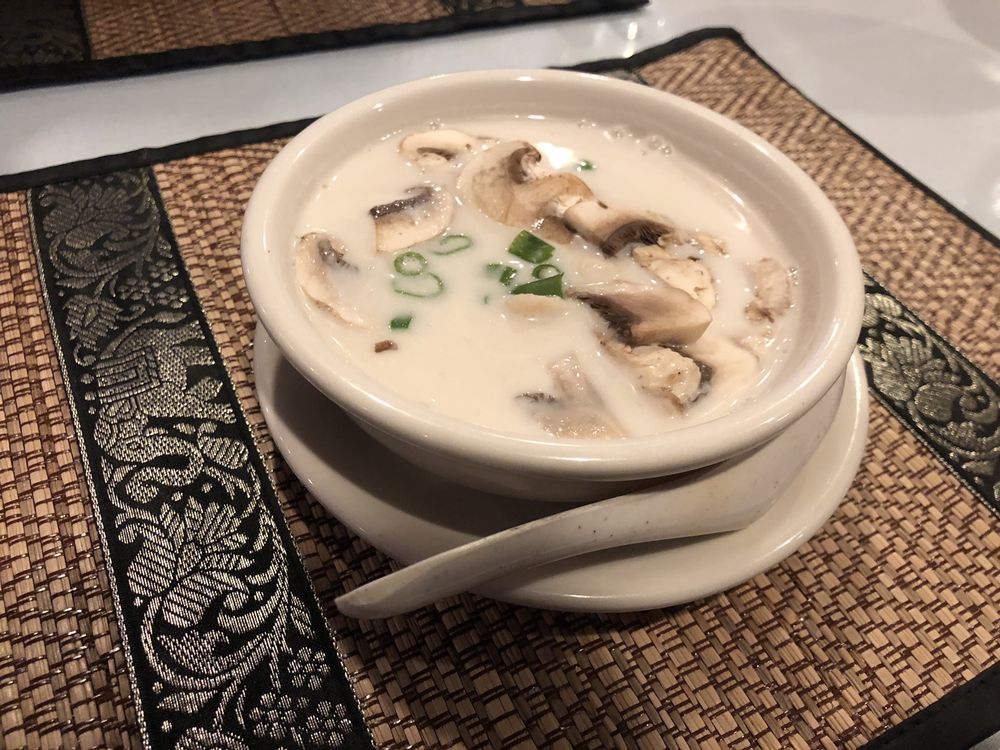 Thai Star Restaurant 1088 Chalkstone Ave, Providence