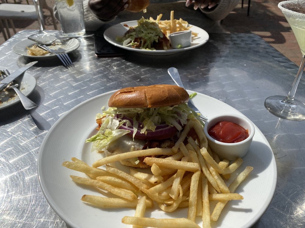 Bluffton, SC Restaurants Open for Takeout, Curbside Service and/or