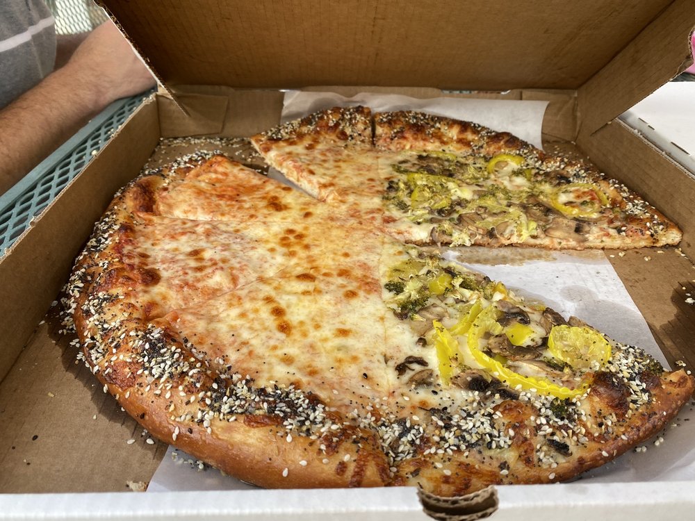 Park Pizza Co 1028 E Montague Ave, Charleston