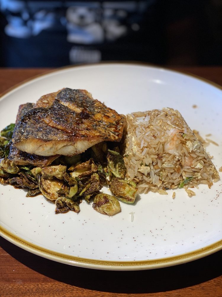 Blue Fin Restaurant And Bar 461 Town Center Pl Suite 4, Columbia