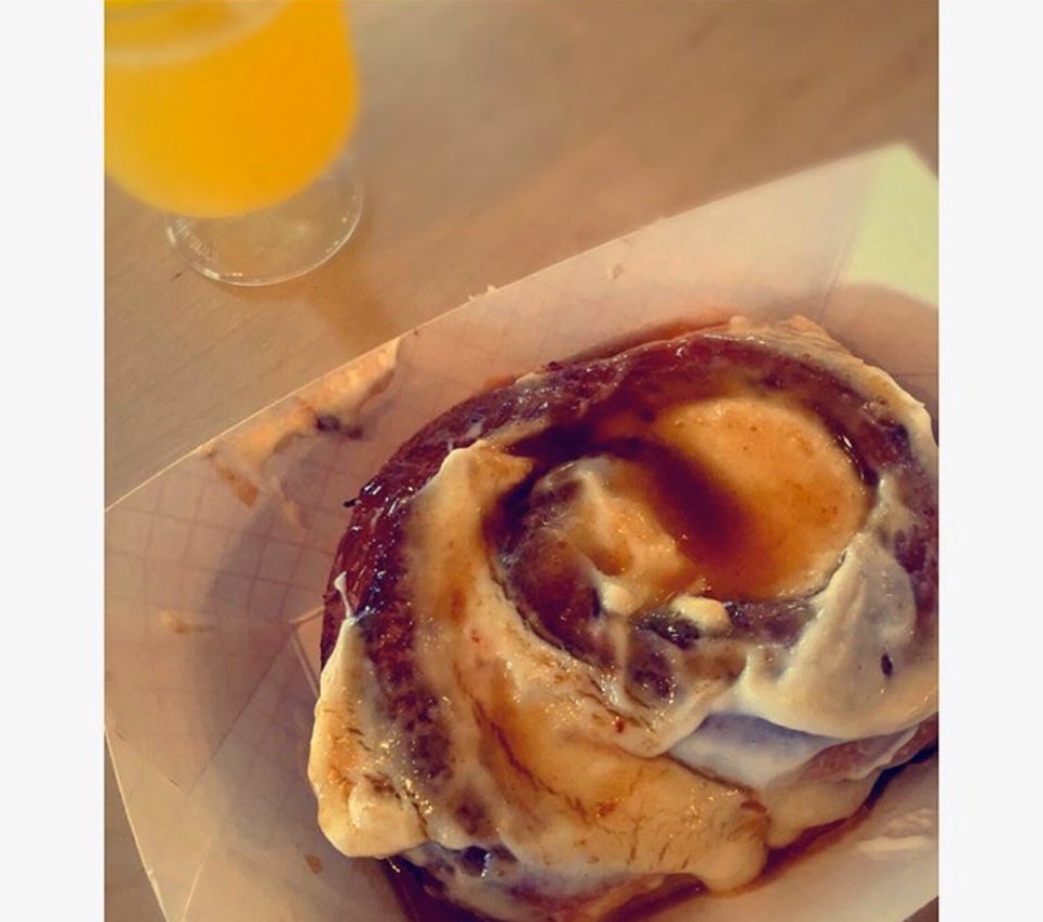 The Devine Cinnamon Roll Deli 2617 Devine St, Columbia