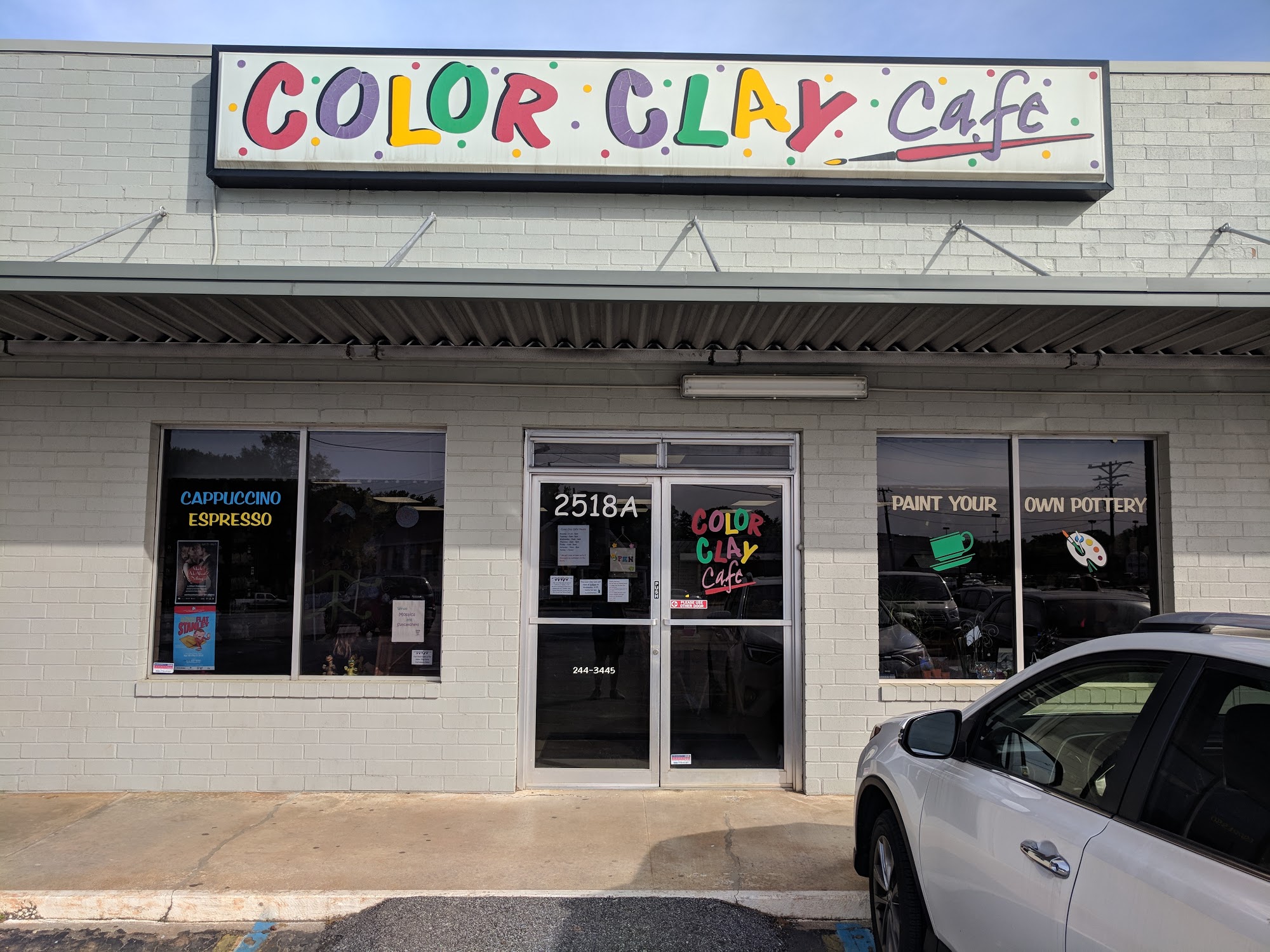 Color Clay Café