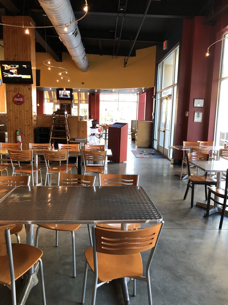 Ultimate California Pizza The Market Common, 4003, Deville St, Myrtle Beach