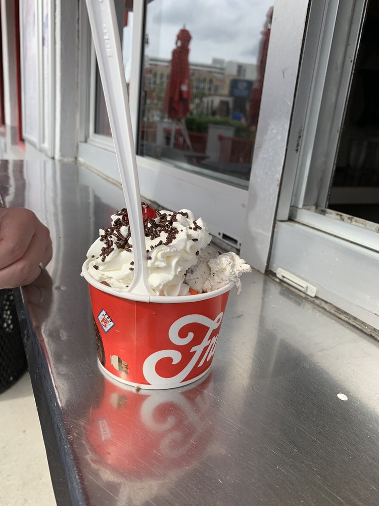 Friendly's 506 S Ocean Blvd, Myrtle Beach