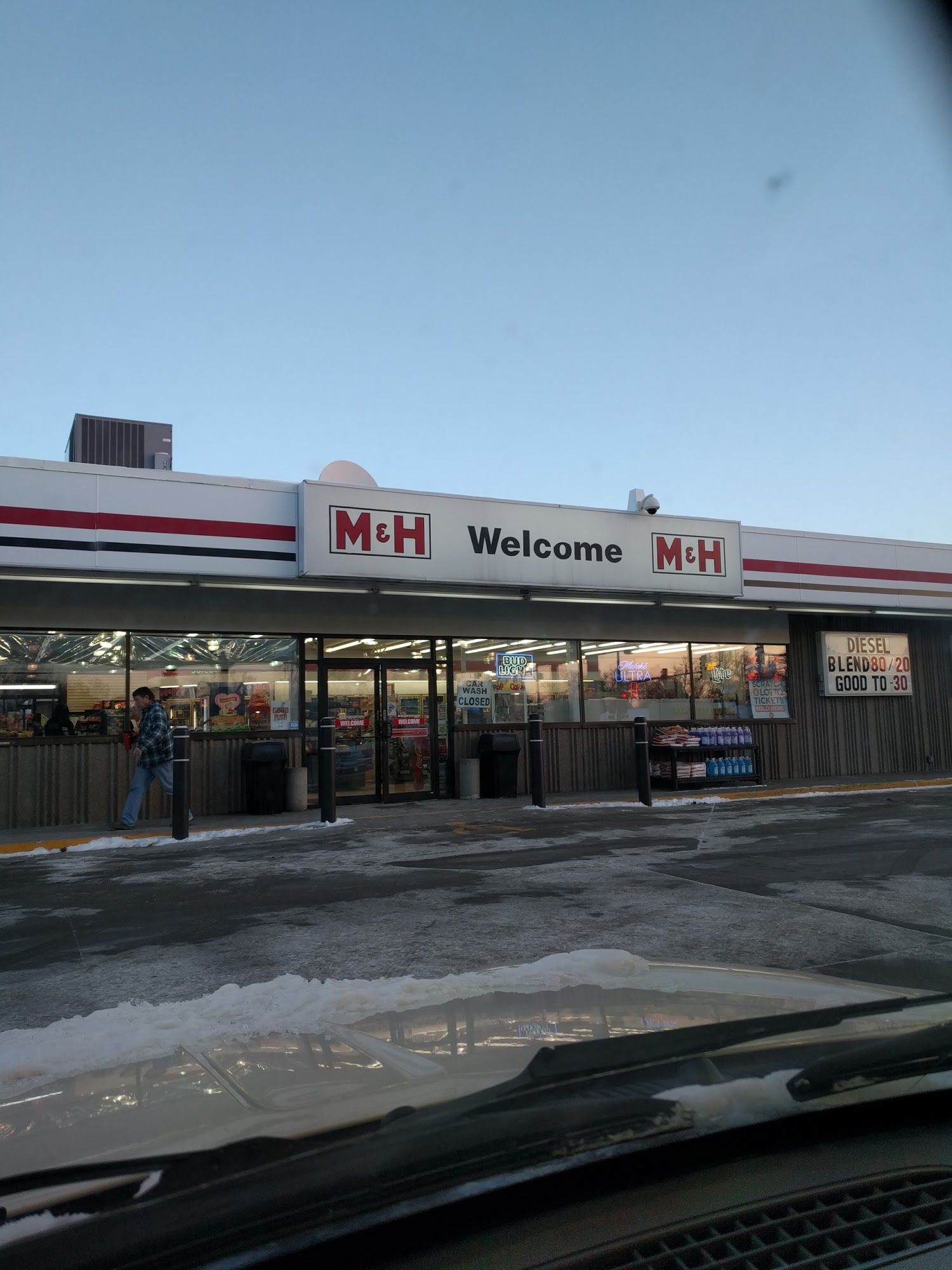 M & H Gas Station