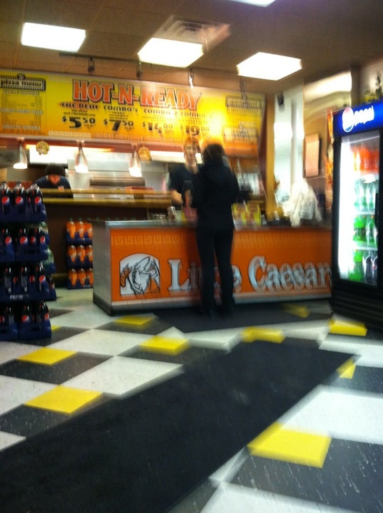 Little Caesars Pizza 1108 E 10th St, Sioux Falls