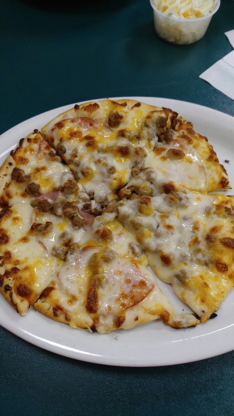 Tomacelli's Pizza & Pasta 2909 E 10th St, Sioux Falls