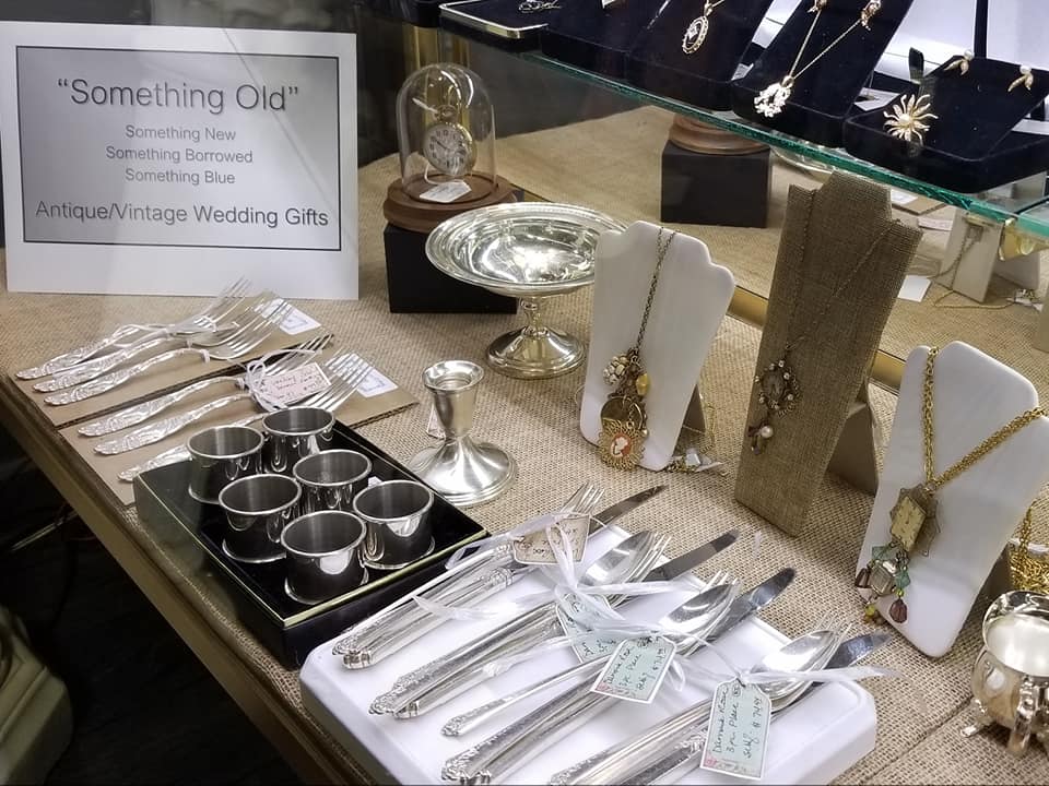 Morris Jewelers & Gifts 35 N Lafayette Ave, Brownsville