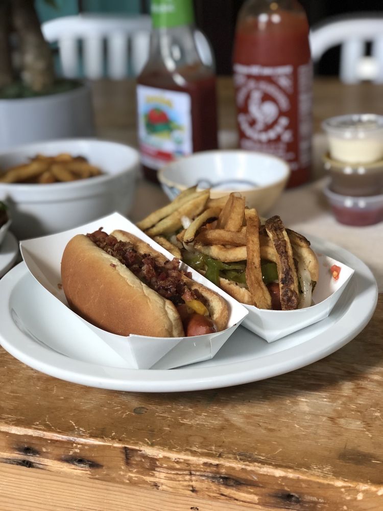 GOOD DOG Restaurant 34 Frazier Ave, Chattanooga
