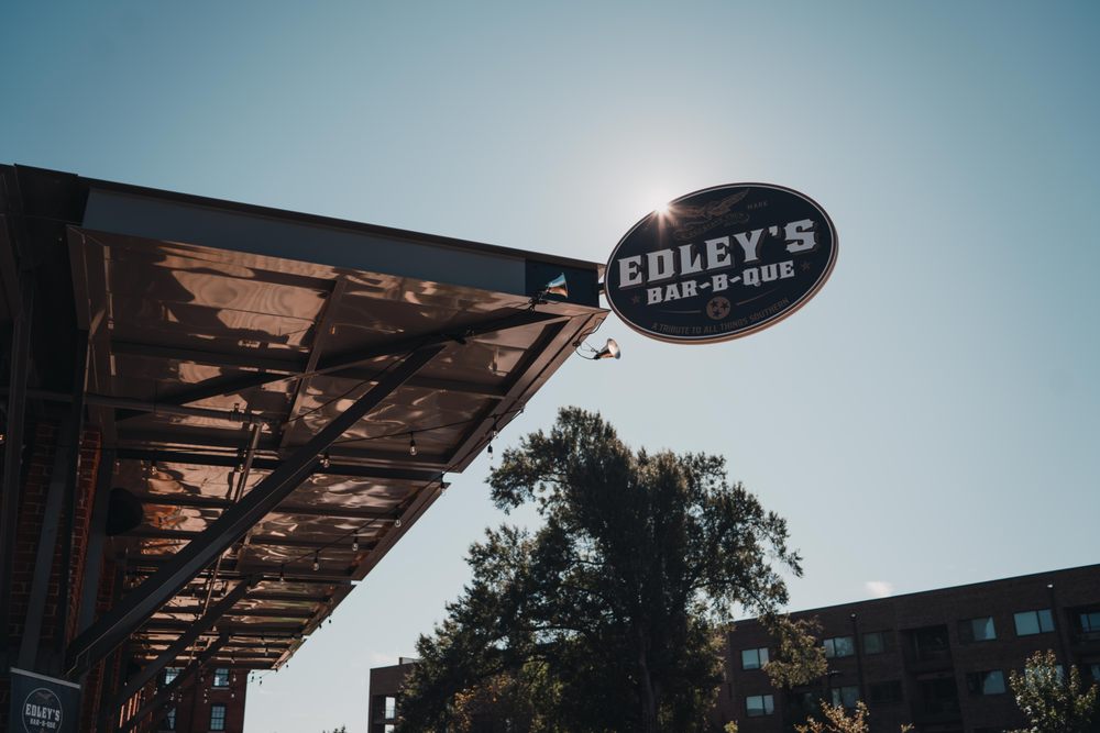 Edley's Bar-B-Que - Chattanooga 205 Manufacturers Rd Suite 110, Chattanooga