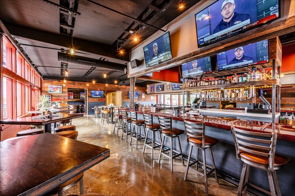 Parkway Pourhouse 801 Riverfront Pkwy, Chattanooga
