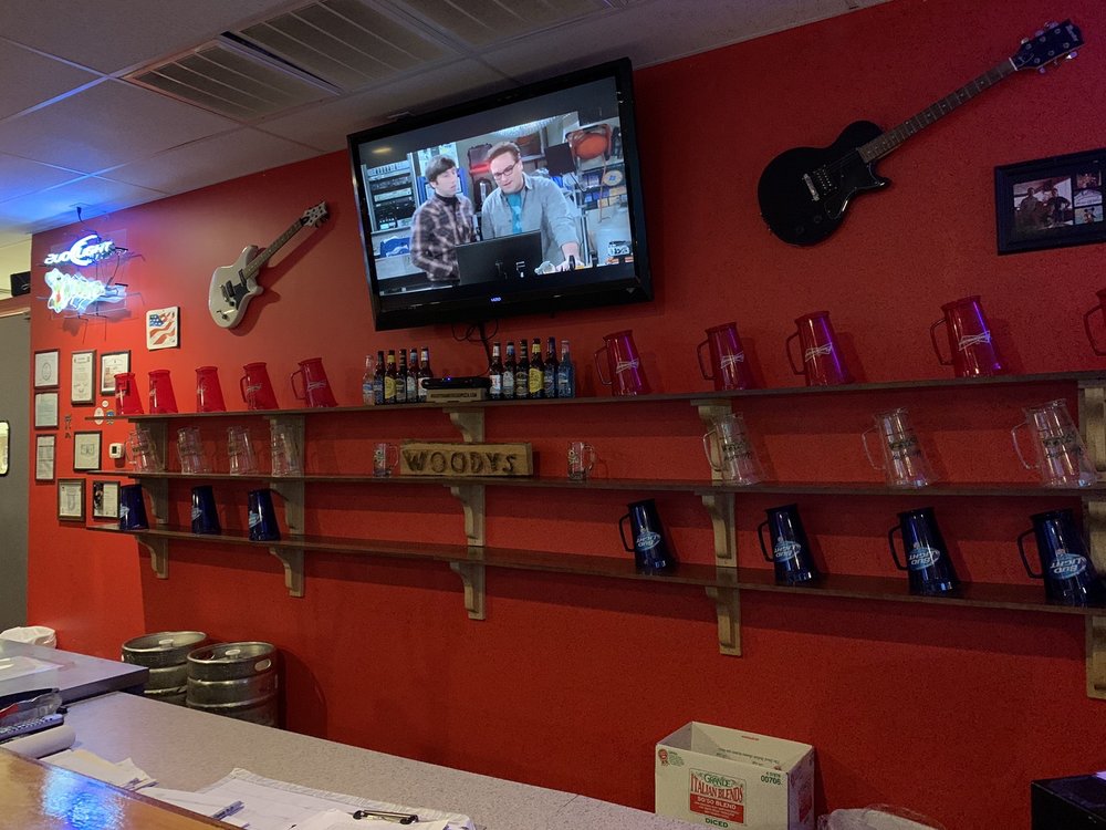 Woody's Pizza 3402 Cainlo Dr #500, Clarksville