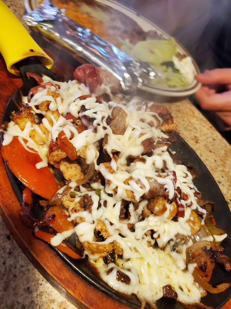 Dos Margaritas Bar & Grill 1273 Northfield Dr, Clarksville