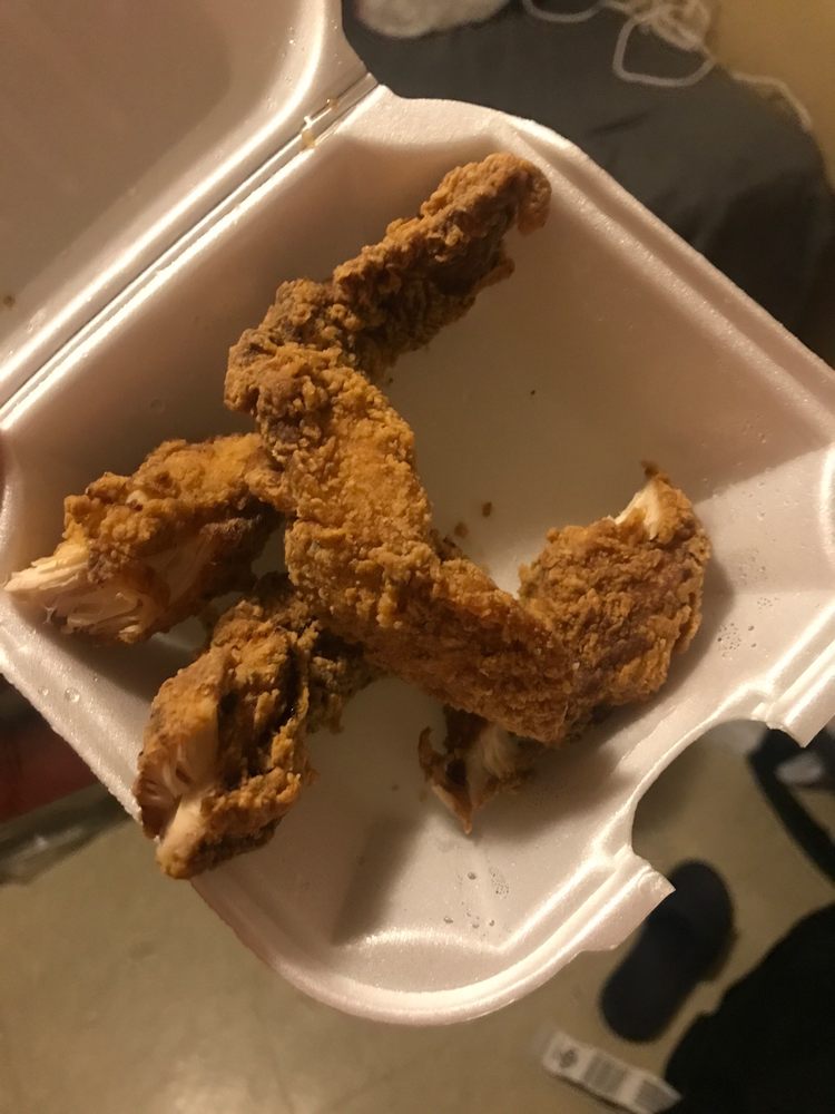 Chicken Exit 2863 Fort Campbell Blvd, Clarksville