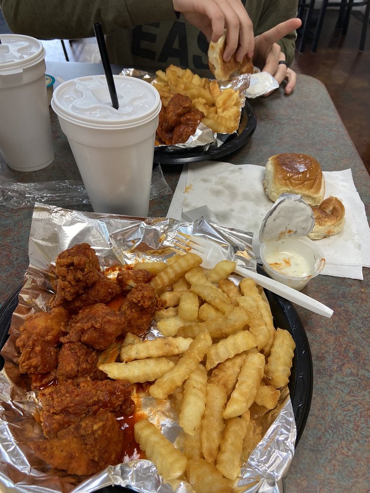 Nuttin But Wings 2201 Fort Campbell Blvd #100, Clarksville