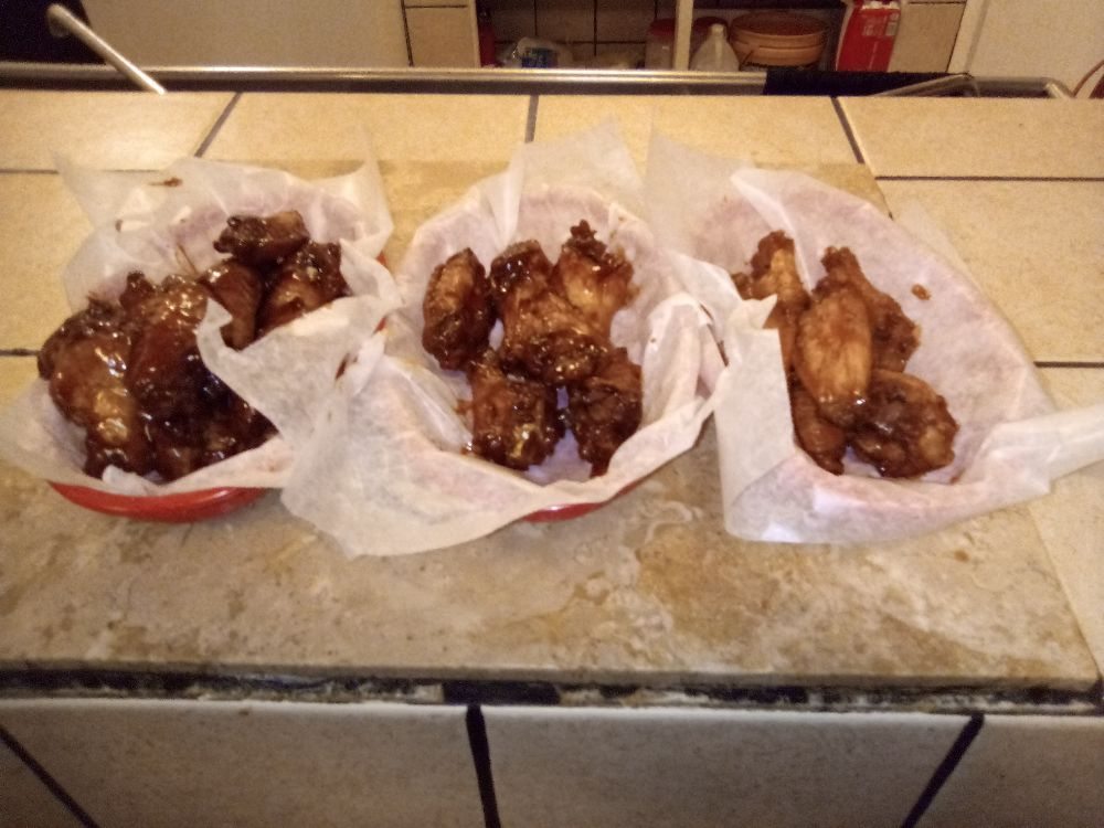 Brother Z's Wangs 952 Cumberland Heights Rd, Clarksville