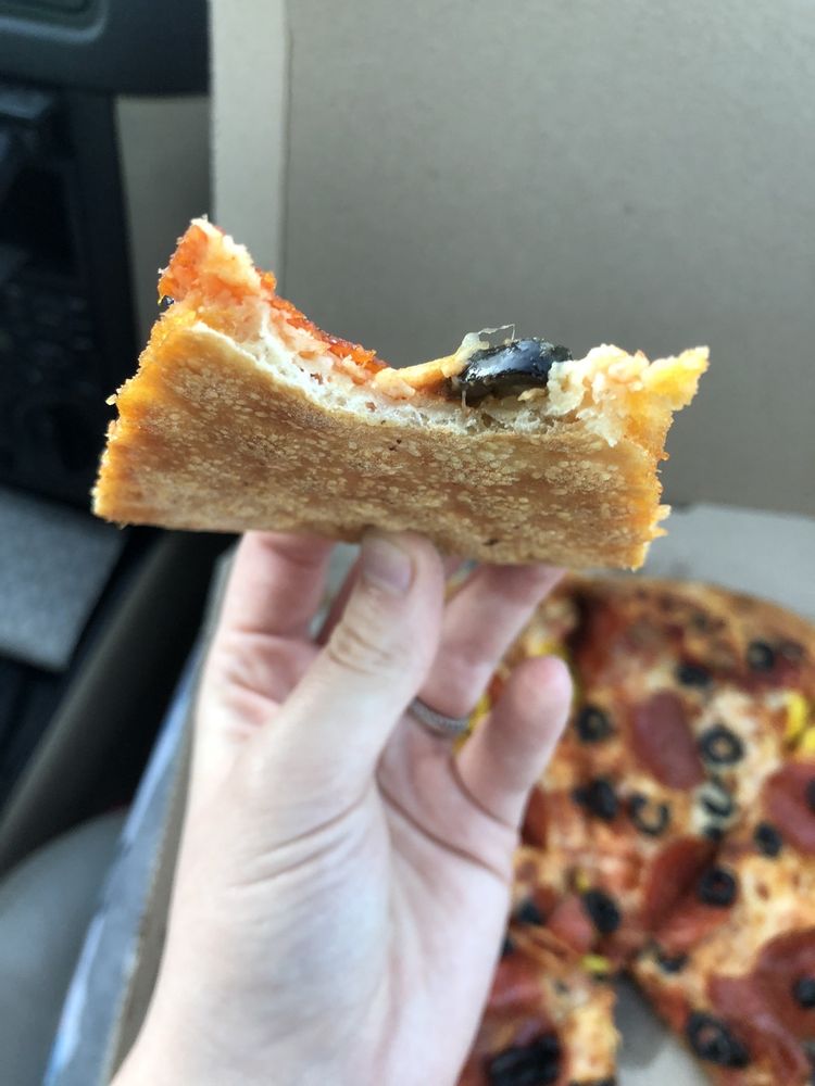 Domino's Pizza 2507 N Ocoee St N, Cleveland