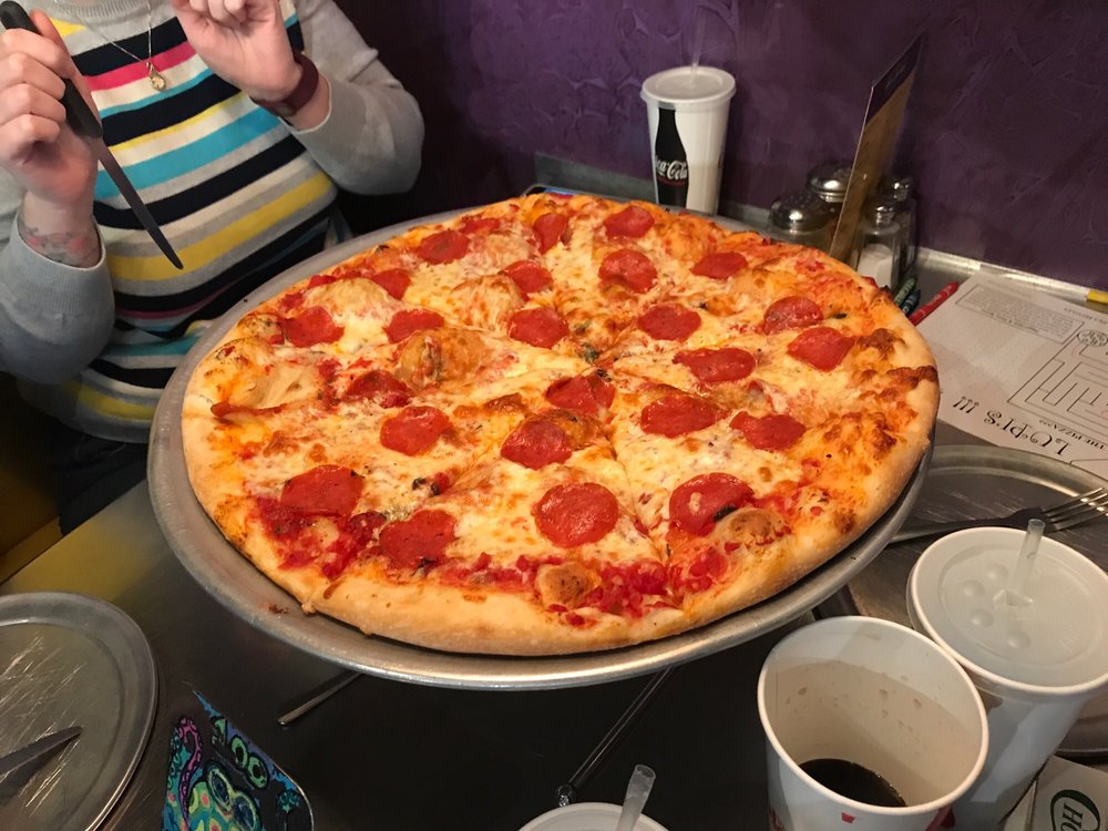 Lupis Pizza Pies 2382 N Ocoee St, Cleveland