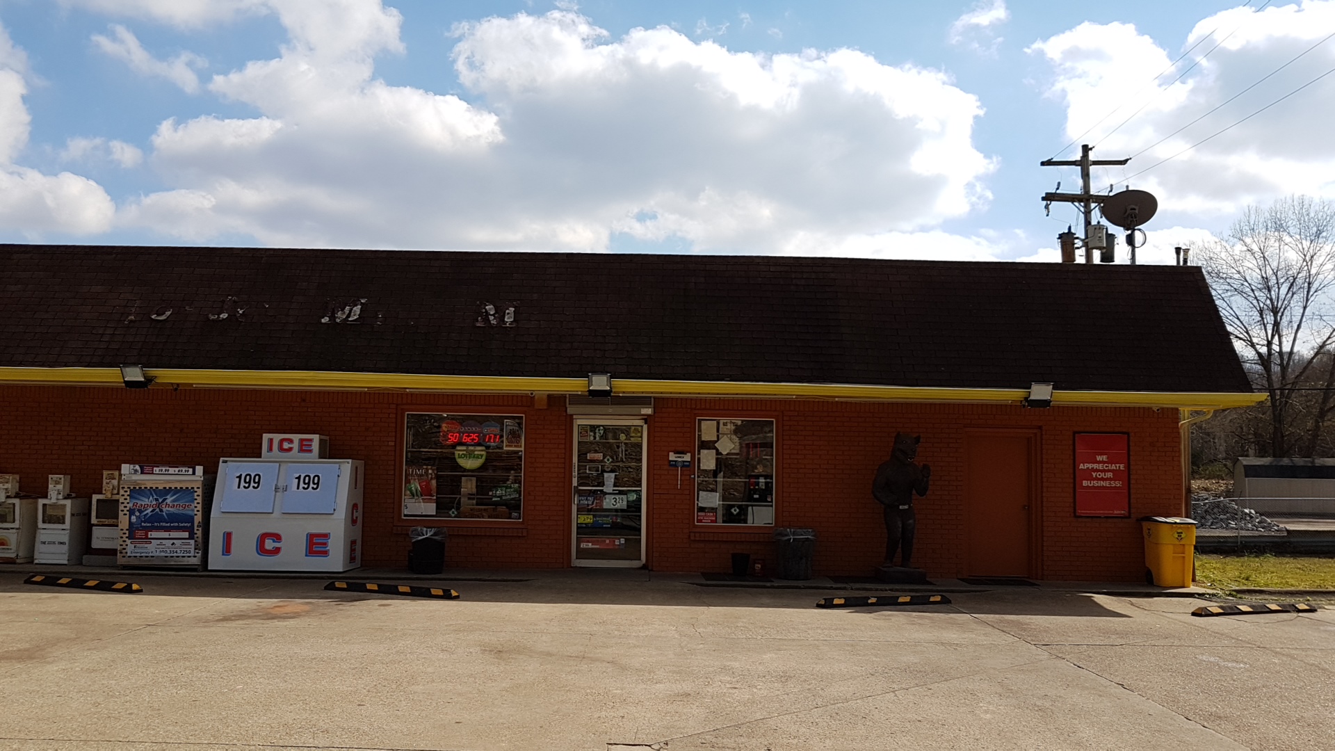 Ho-Jos Mini Mart