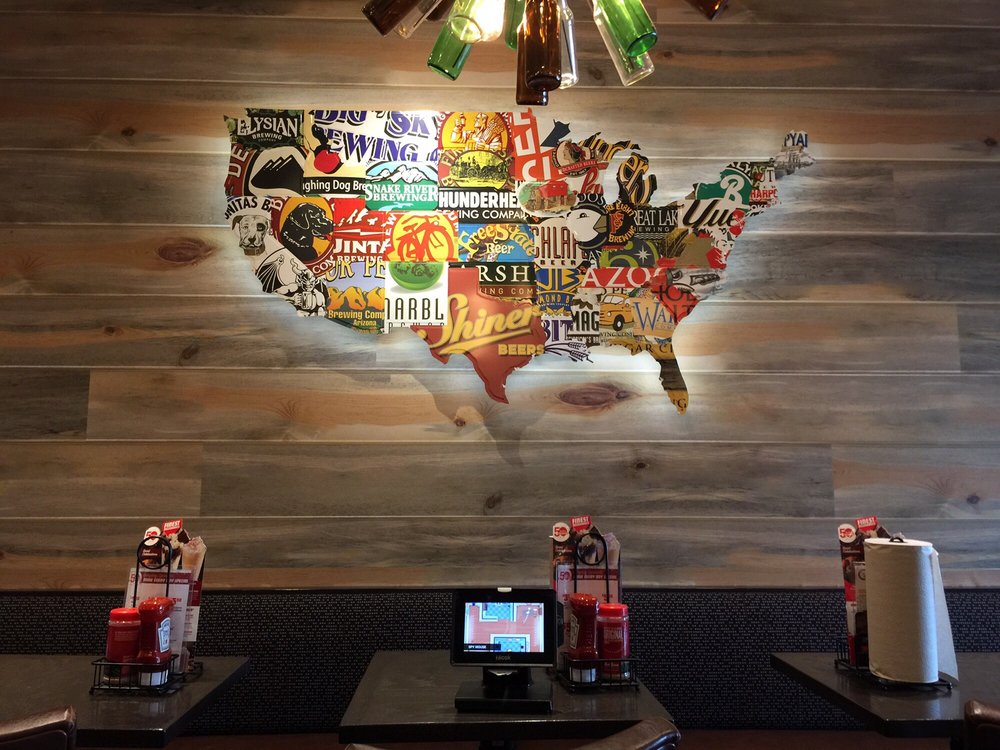 Red Robin Gourmet Burgers and Brews 1762 Galleria Blvd, Franklin