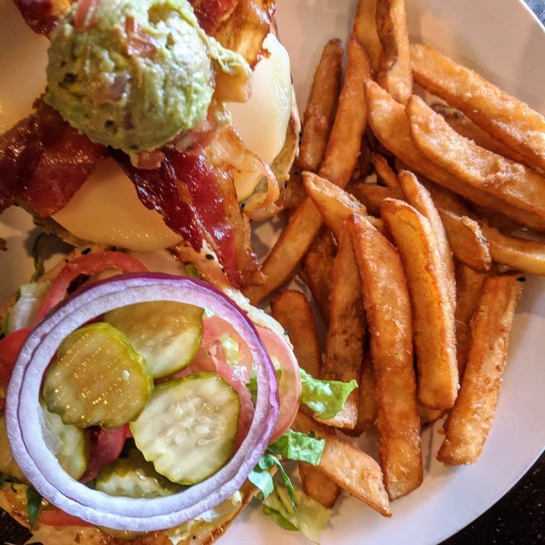 Bricks Café 2020 Fieldstone Pkwy, Franklin