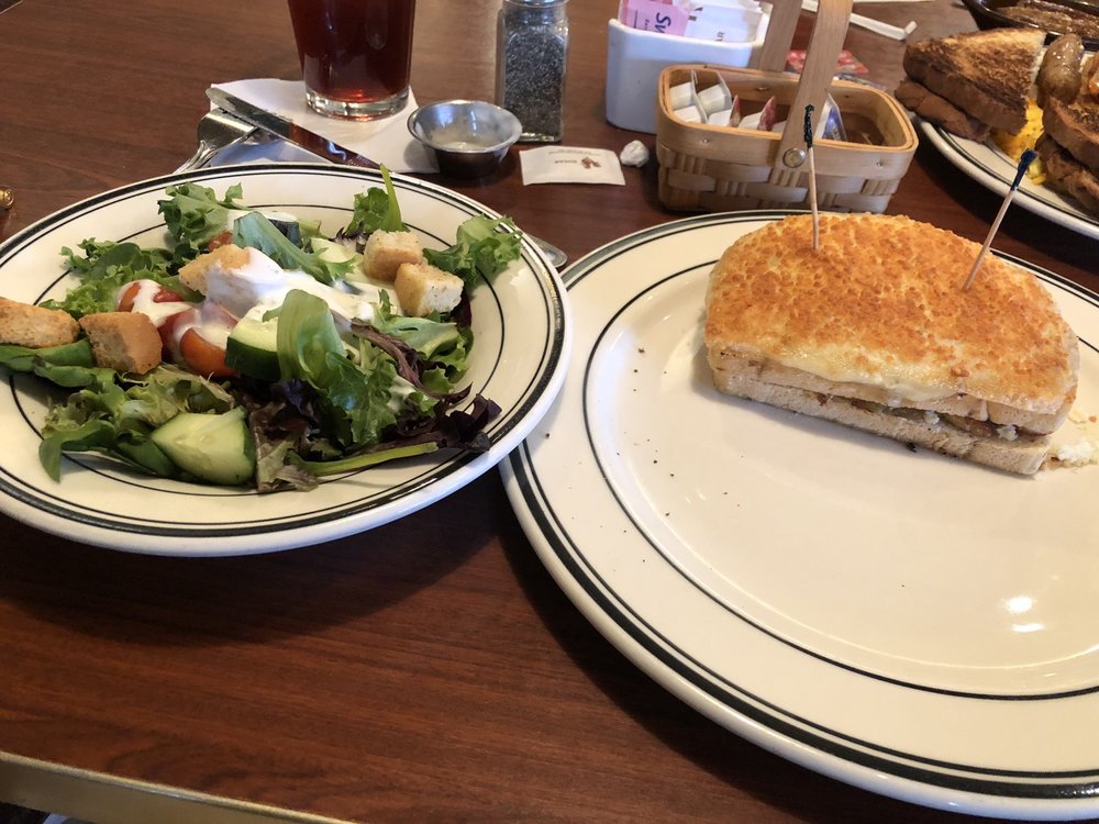 Mimi's Cafe 10945 Parkside Dr, Knoxville