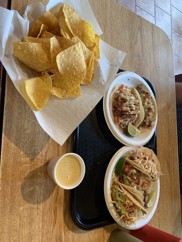 Victor's Taco Shop 2121 Cumberland Ave #2817, Knoxville