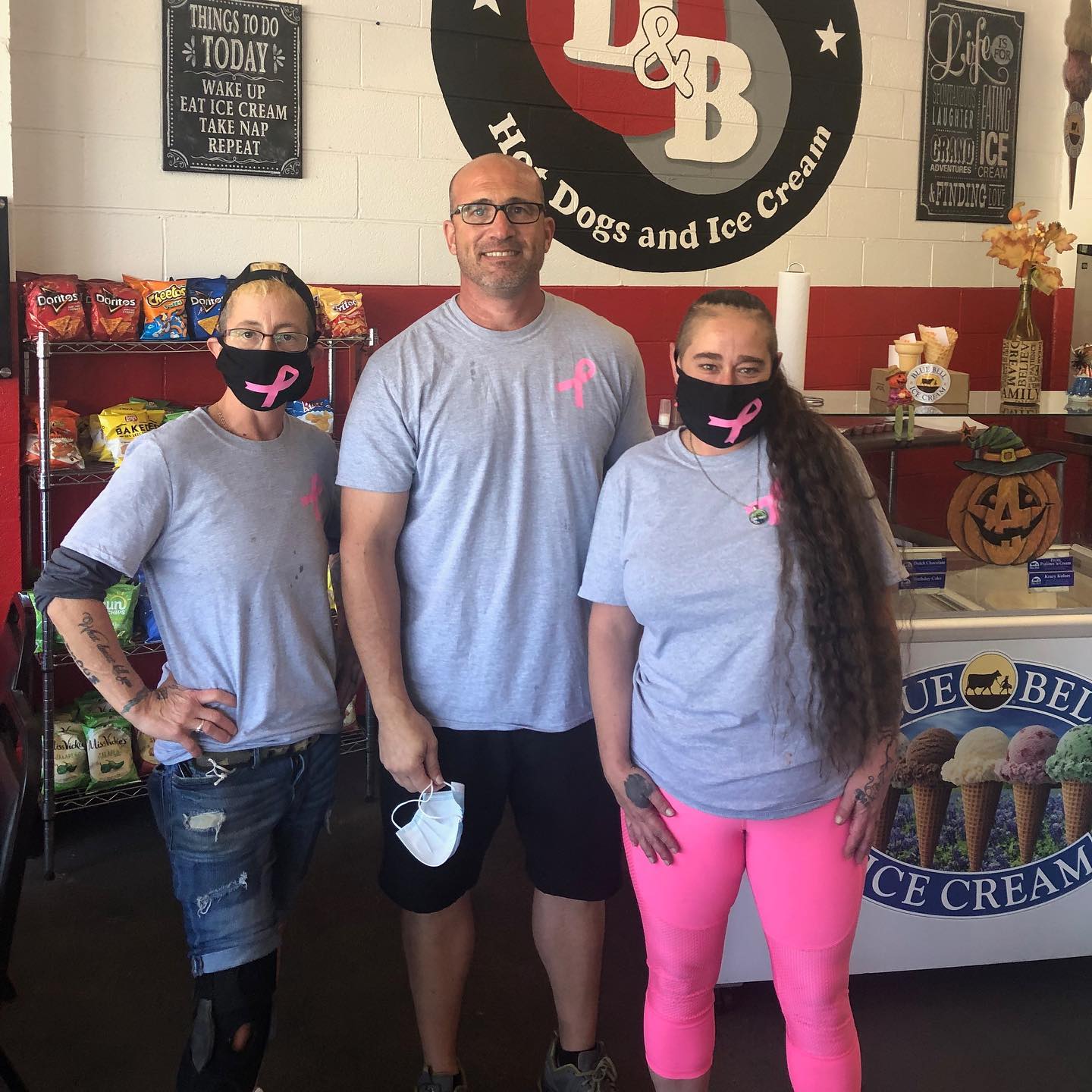 D & B's Hot Dogs and Ice Cream 8909 Oak Ridge Hwy, Knoxville