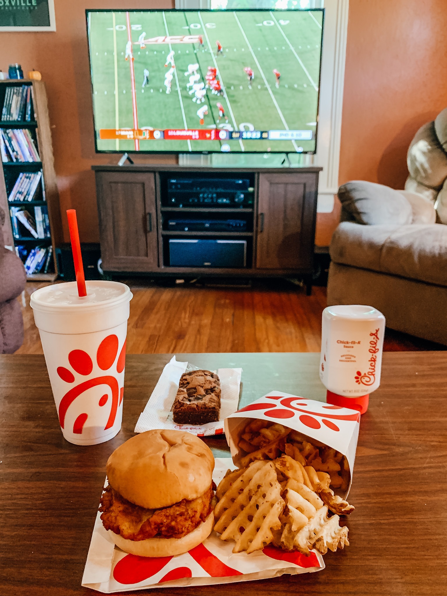 Chick-fil-A 4916 Poplar Ave, Memphis