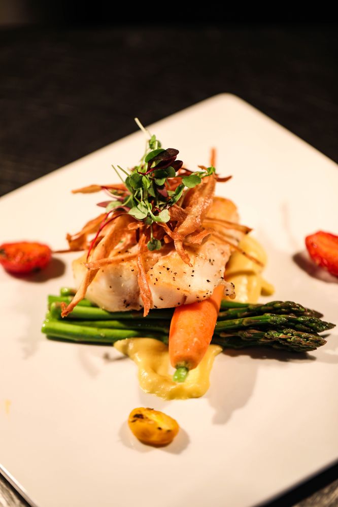 Bleu Restaurant & Lounge 221 S B.B. King Blvd, Memphis