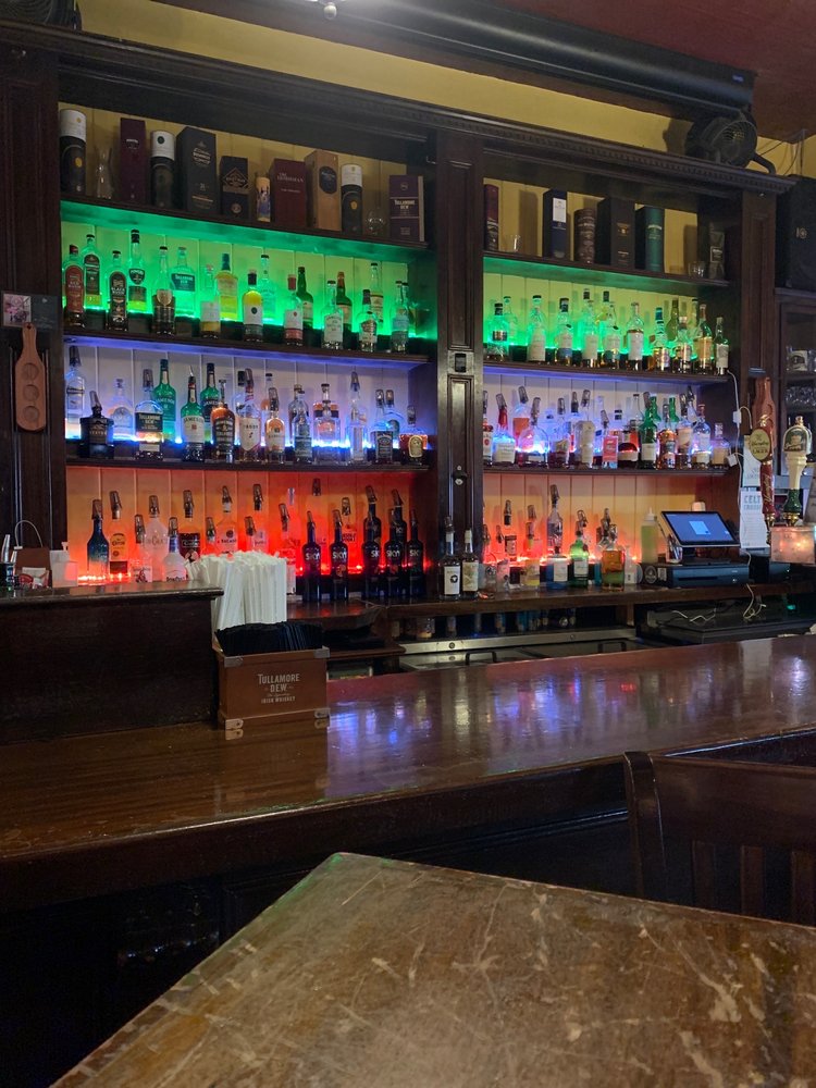 Celtic Crossing Irish Pub 903 Cooper St, Memphis