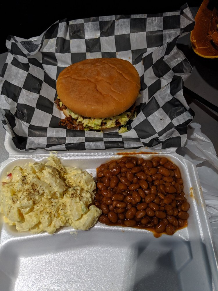 Welingtons Fine Bar-B-Que 4919 E Shelby Dr, Memphis