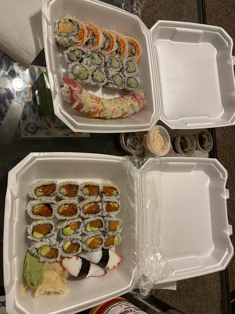 Fin Fusion Sushi Bar 2862 S Church St, Murfreesboro