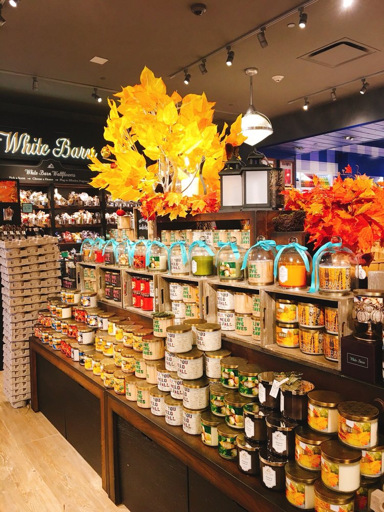 White Barn Candle Avenue At Murfreesboro, 2615 Medical Center Pkwy, Murfreesboro