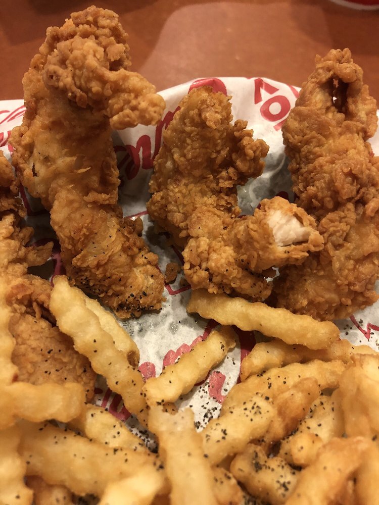 Raising Cane's Chicken Fingers 190 E Stacy Rd #800, Allen