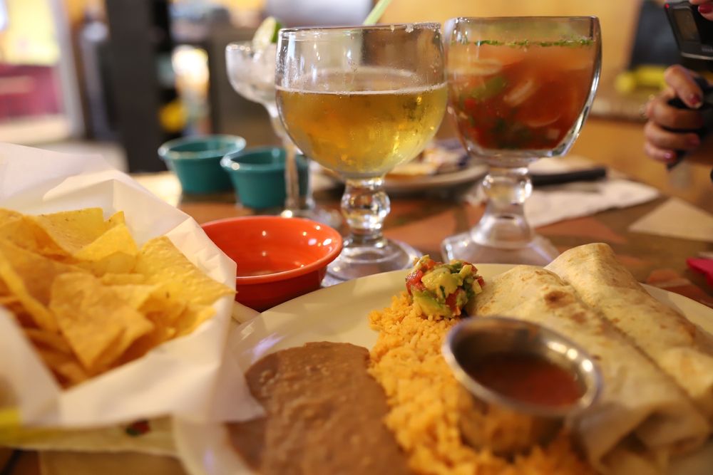 El Manantial Restaurant 3823 E Amarillo Blvd, Amarillo