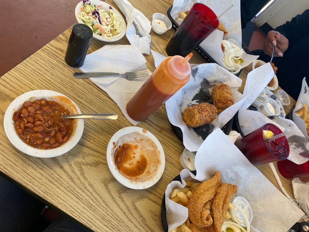 Fat Cat Chicken 1311 Dumas Dr, Amarillo
