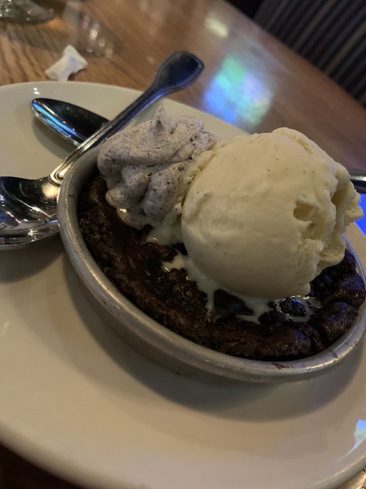 BJ's Restaurant & Brewhouse 201 E Interstate 20, Arlington