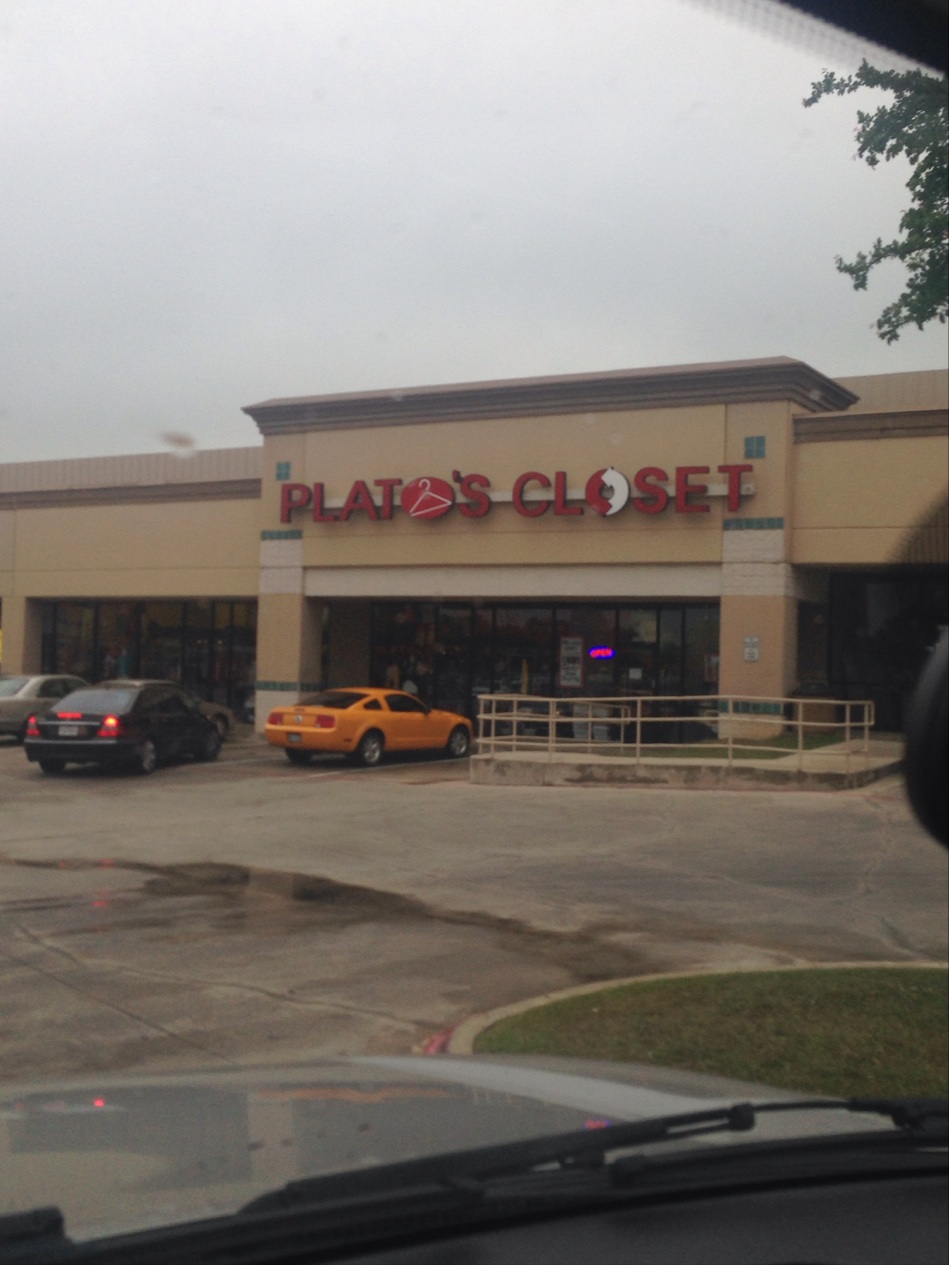 Plato's Closet - Arlington, TX