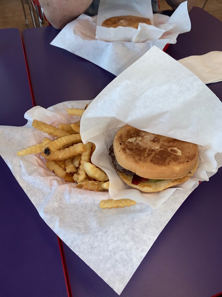 Burger Basket & Grill 2515 W Division St, Arlington