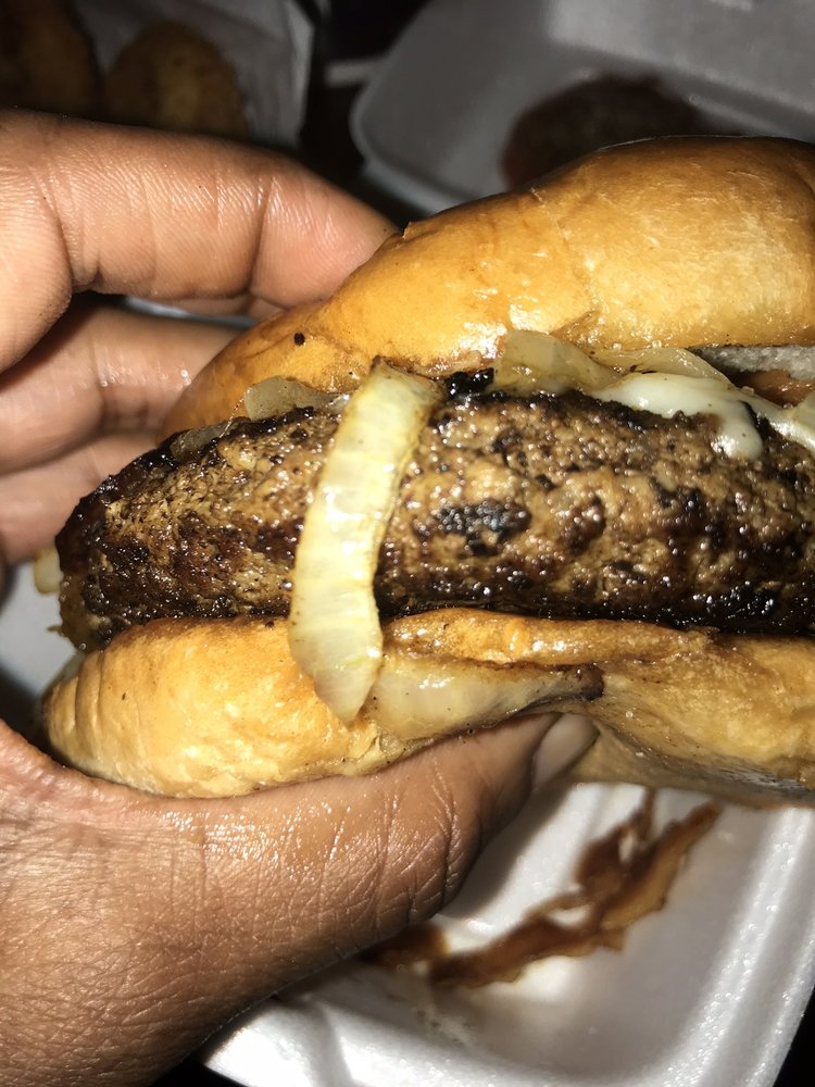 Chapps Burgers (Arkansas Ln) 2596 E Arkansas Ln, Arlington