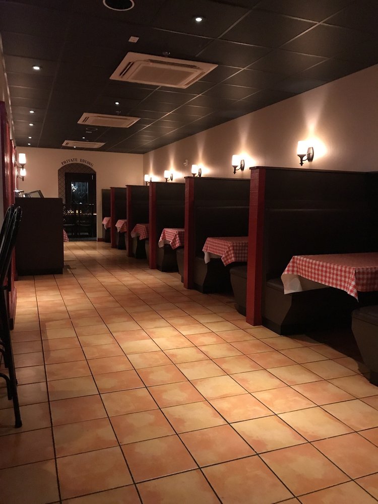 Candlelite Inn Restaurant 1202 E Division St, Arlington