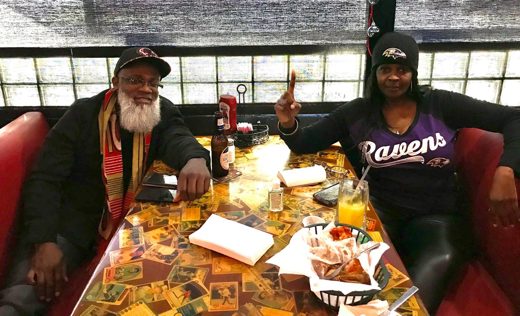 Bobby V's Sports Gallery Cafe 4301 S Bowen Rd, Arlington